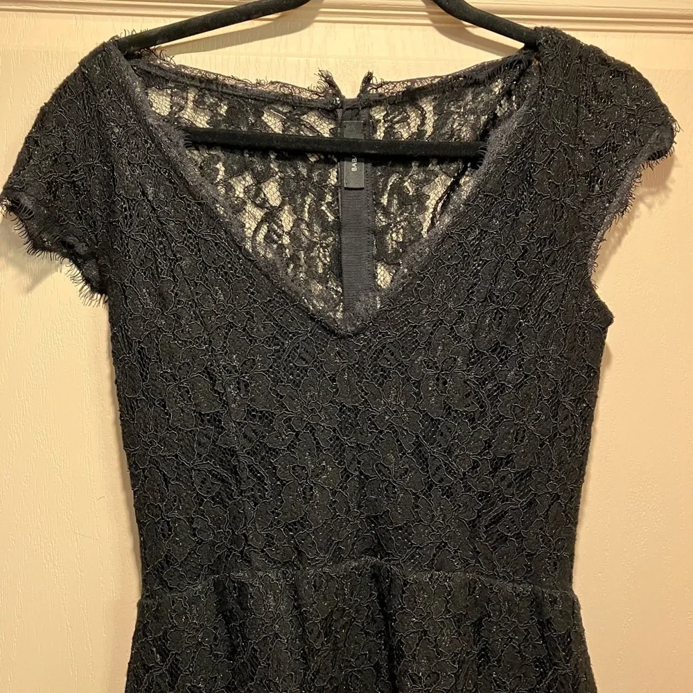 Babaton Aritzia Tobias Black Eyelash Lace V-Neck Sheath Mini Dress Size 4‎ - Picture 8 of 15